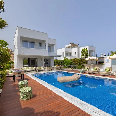 Villa Heaven 3 Protaras